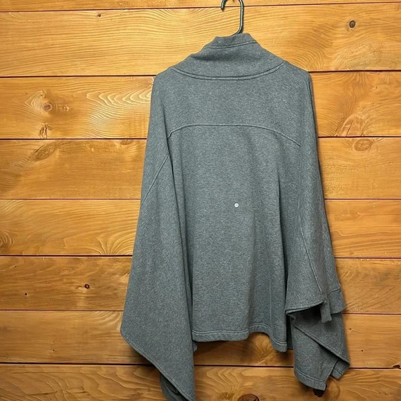 Ugg sweater women’s gray pichot poncho turtleneck gray XL/XXL front pocket warm - Picture 8 of 10